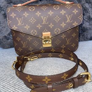 Louis Vuitton Monogram Pochette Métis